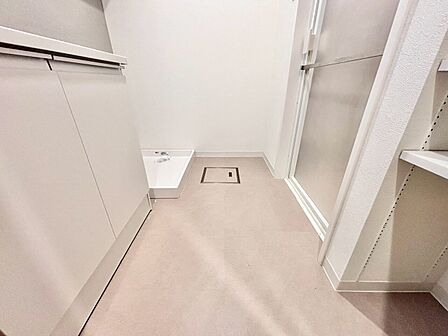 十分な広さの脱衣所。