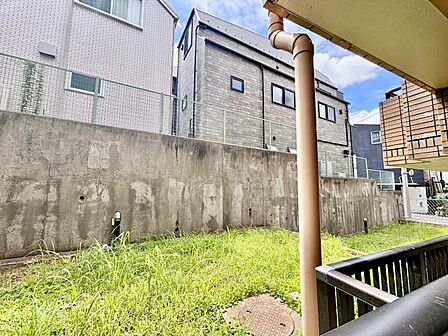 陽当たり・通風・開放感に恵まれた環境です。
