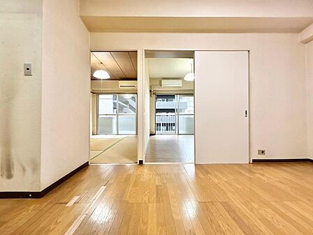 落ち着いた雰囲気に包まれて、伸びやかな空間。