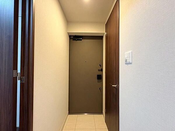 玄関を拡大表示