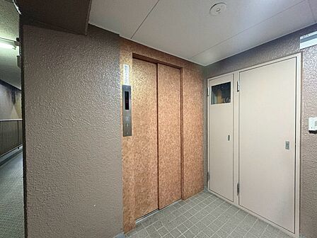 エレベーター完備のため荷物が多くなっても安心。