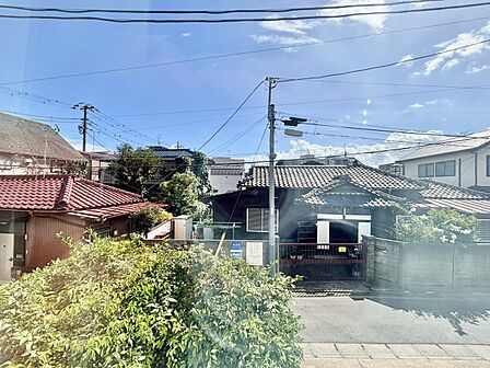 陽当たり・通風・開放感に恵まれた環境です。