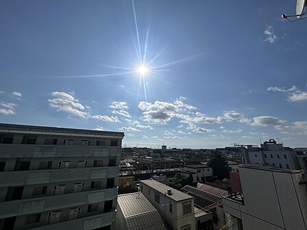 どこまでも広がる青空と開放感あふれる爽快な眺望です。