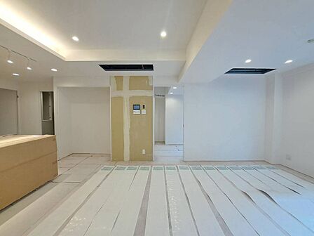 落ち着いた雰囲気に包まれて、伸びやかな空間。