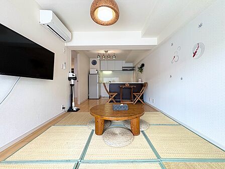 伸びやかな空間のなかで、ゆったりとしたひとときを過ごせます。