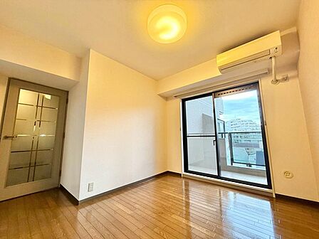 通風・採光に優れ、心地よい光と風が溢れています。