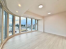 伸びやかな空間のなかで、ゆったりとしたひとときを過ごせます。