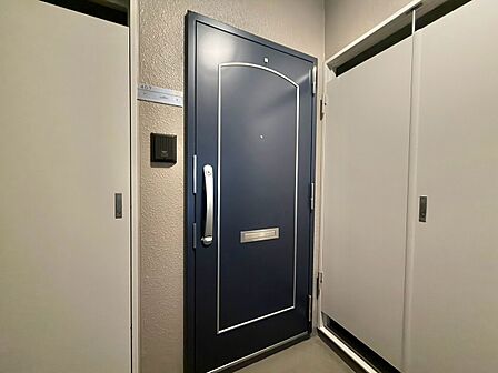 清潔感のある落ち着いた雰囲気の玄関です。