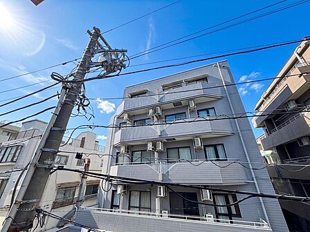 陽当たり・通風・開放感に恵まれた環境です。