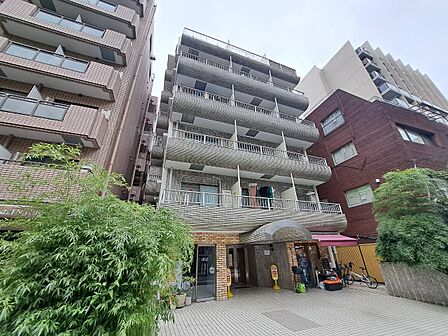 忙しく過ぎゆく日常を置き去るほど、ゆったりした時間が流れる住環境。