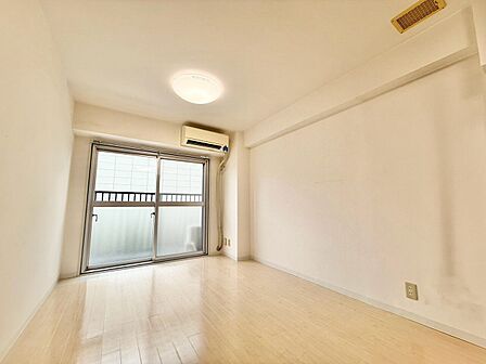 充実した生活は伸びやかな居室空間から始まります。