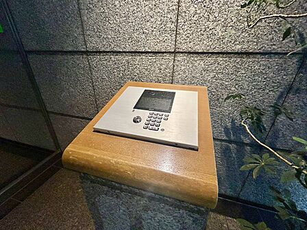オートロックついていますので、セキュリティ面でも安心です。