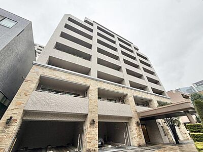 外観：飽きのこないシンプルモダンな外観です。