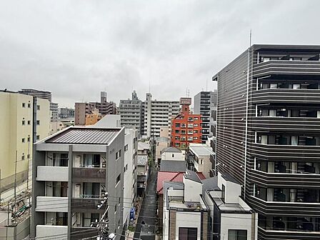 眺望や窓からの景色が良いと、家で過ごす時間も快適です。