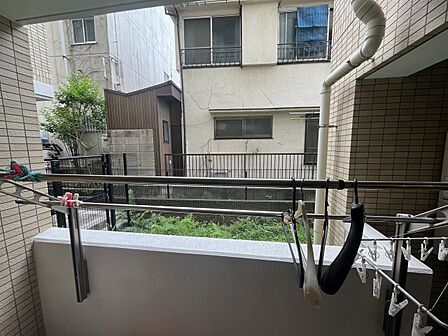 陽当たり・通風・開放感に恵まれた環境です。