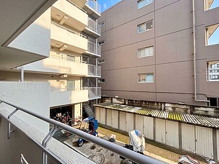眺望や窓からの景色が良いと、家で過ごす時間も快適です。
