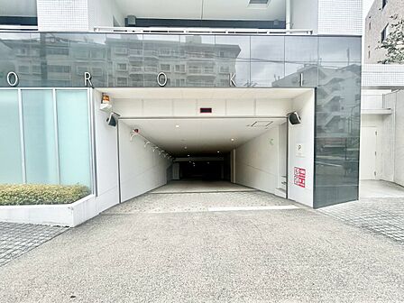 駐車スペースが嬉しいですね。※空き状況は都度ご確認下さい。