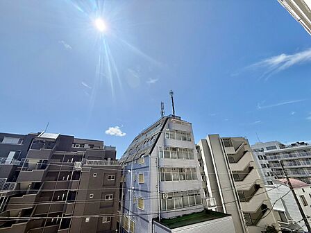 眺望や窓からの景色が良いと、家で過ごす時間も快適です。