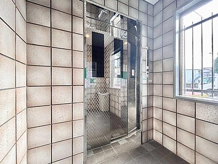 エレベーター完備のため荷物が多くなっても安心。