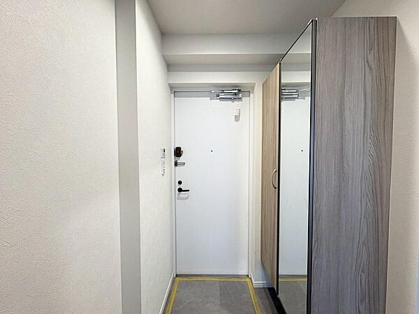 玄関を拡大表示