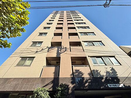 飽きのこないシンプルモダンな外観です。