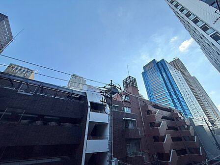 眺望や窓からの景色が良いと、家で過ごす時間も快適です。