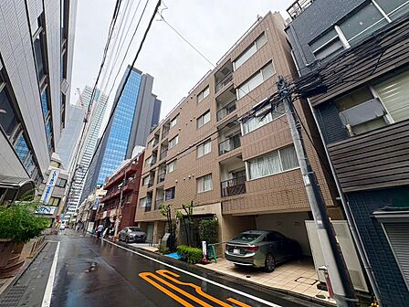 忙しく過ぎゆく日常を置き去るほど、ゆったりした時間が流れる住環境。