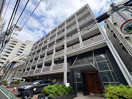 飽きのこないシンプルモダンな外観です。