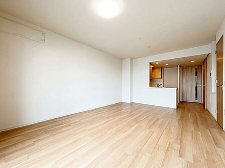 伸びやかな空間のなかで、ゆったりとしたひとときを過ごせます。