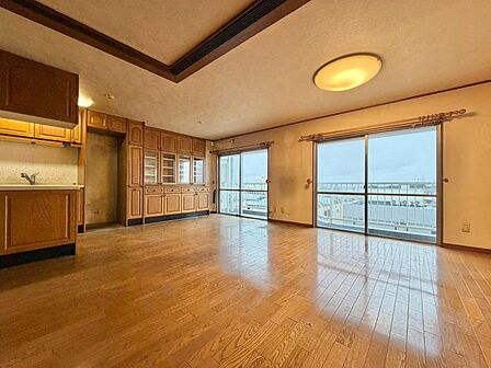 充実した生活は伸びやかな居室空間から始まります。