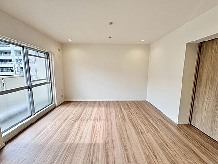 充実した生活は伸びやかな居室空間から始まります。