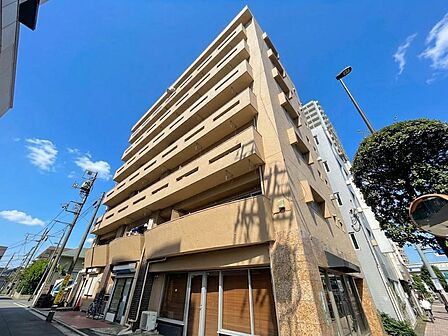 飽きのこないシンプルモダンな外観です。