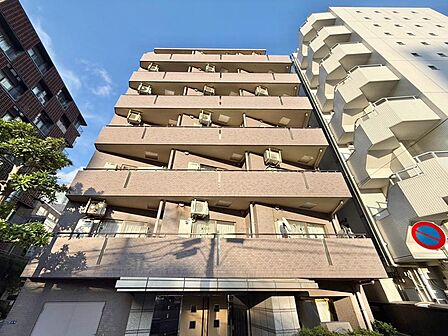 飽きのこないシンプルモダンな外観です。