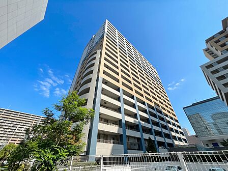 飽きのこないシンプルモダンな外観です。