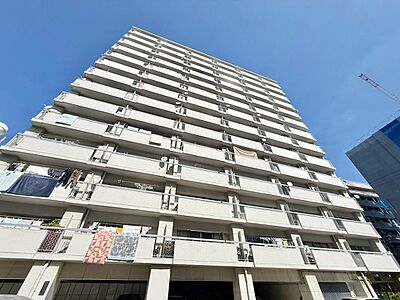 外観:飽きのこないシンプルモダンな外観です。 外観:飽きのこないシンプルモダンな外観です。