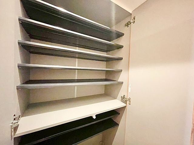 収納 ハイネスロフティー 9階/-