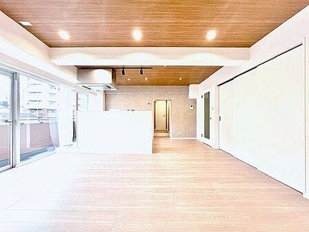 たっぷりの採光・通風が、明るく爽やかな空間を演出。心地良く暮らせるお住まいに。