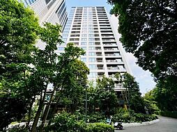 おしゃれな雰囲気や自然の潤い、親しみやすさといった個性を、街に新たな価値をもたらし続けてくれます。