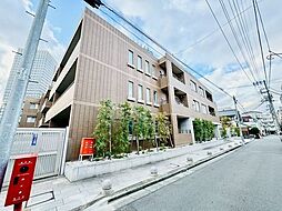 明るさとぬくもりを感じる、落ち着いた佇まい。ずっと色あせない、愛情の持てる外観。