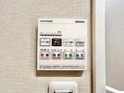 乾燥・涼風・暖房・換気といった一年中様々なシーンで活躍する設備。一日の疲れを癒す場所はいつも快適に。