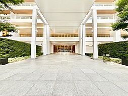 格調高い雰囲気を漂わせた上質な空間。安らぎに満ちた生活空間を予感させてくれます。