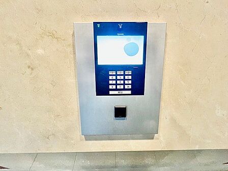 オートロック機能付で、安心のセキュリティ。毎日の暮らしを優しくサポートしてくれます。