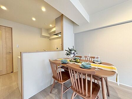 豊かな居住性と、クオリティが見事に調和した住空間は、住まうことの喜びを感じさせてくれます。