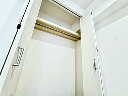 各部屋を最大限に広く使って頂ける様、全居住スペースに収納付。プライベートルームはゆったりと快適に。