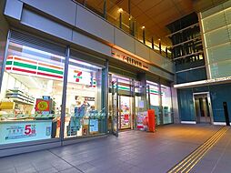 セブンイレブン大崎ブライトコア店 120m