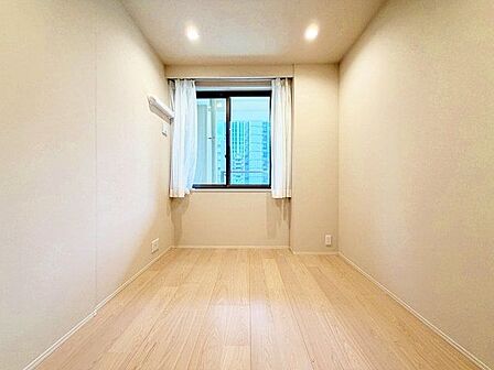過ぎ行く時間をゆったりと感じることができる落ち着いたお部屋。