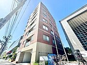 高貴な雰囲気を纏う外観。クオリティを追求した快適な空間が住まう方の心を満たす。
