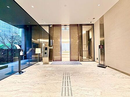 住む方の安心を支えるオートロックセキュリティ。心地良い安らぎに満ちたマイホームに。
