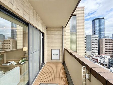 バルコニーに出た時には、頬をなでる優しい風を感じることが出来ます。