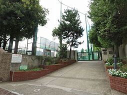 渋谷区立松濤中学校 1200m